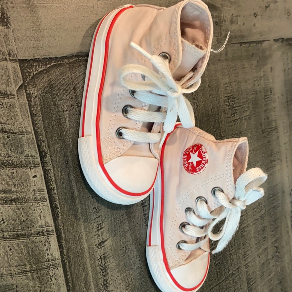 Little girl converse shoes